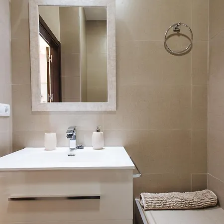 Vut Puerta Real - Free Parking Apartamento Sevilha