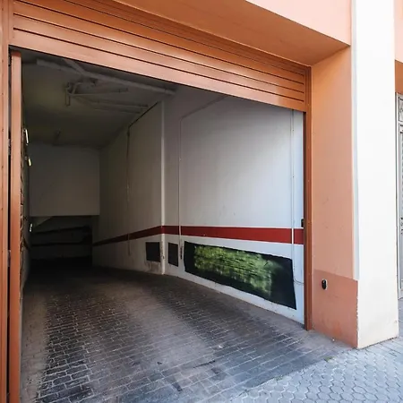 Vut Puerta Real - Free Parking *